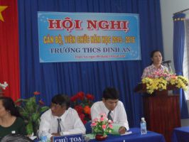 Đc: Nguyễn Thị Thu Hà , Phó chủ tịch Xã Định An phát biểu chỉ đạo trong Hội Nghị