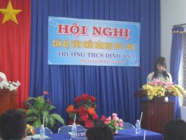 ĐC: Lê Thị Thu Thủy  dẫn chương trình HNCBVC 2015 2016